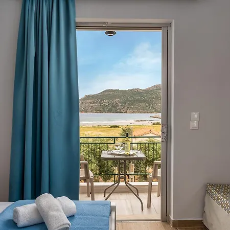 Laconia Domus - 플리트라